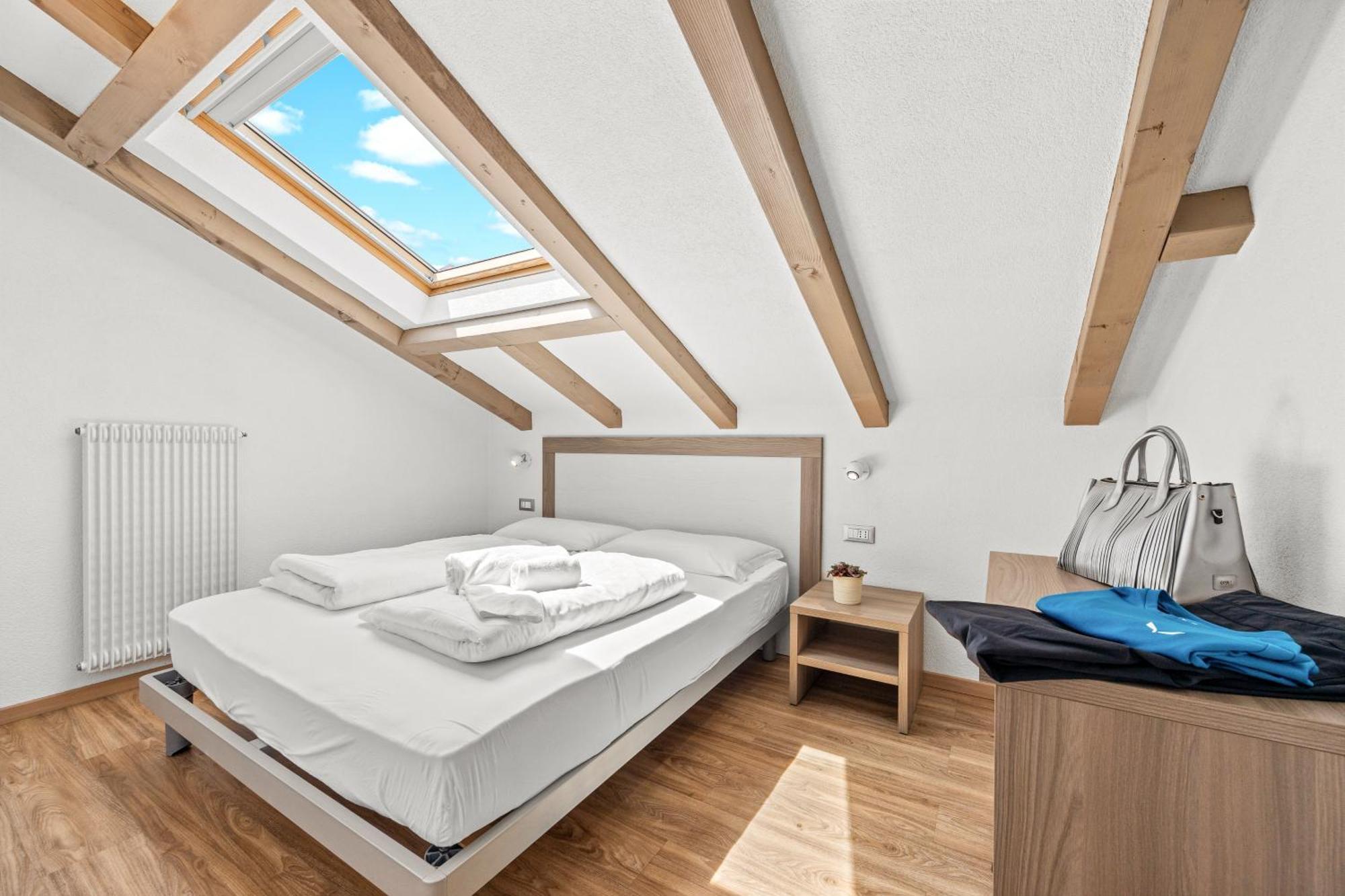 Aparthotel Des Alpes กาวาเลเซ ภายนอก รูปภาพ