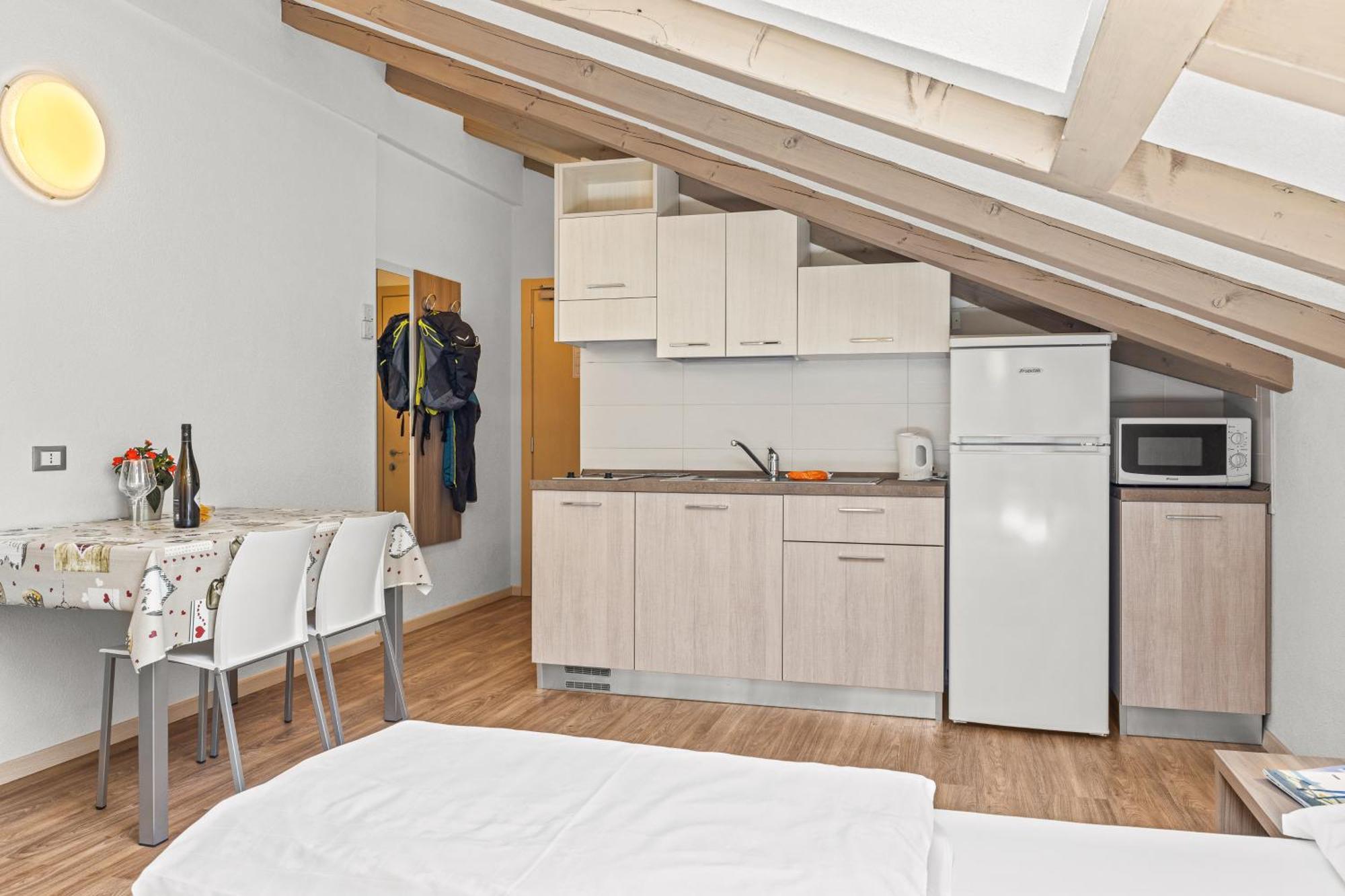 Aparthotel Des Alpes กาวาเลเซ ภายนอก รูปภาพ