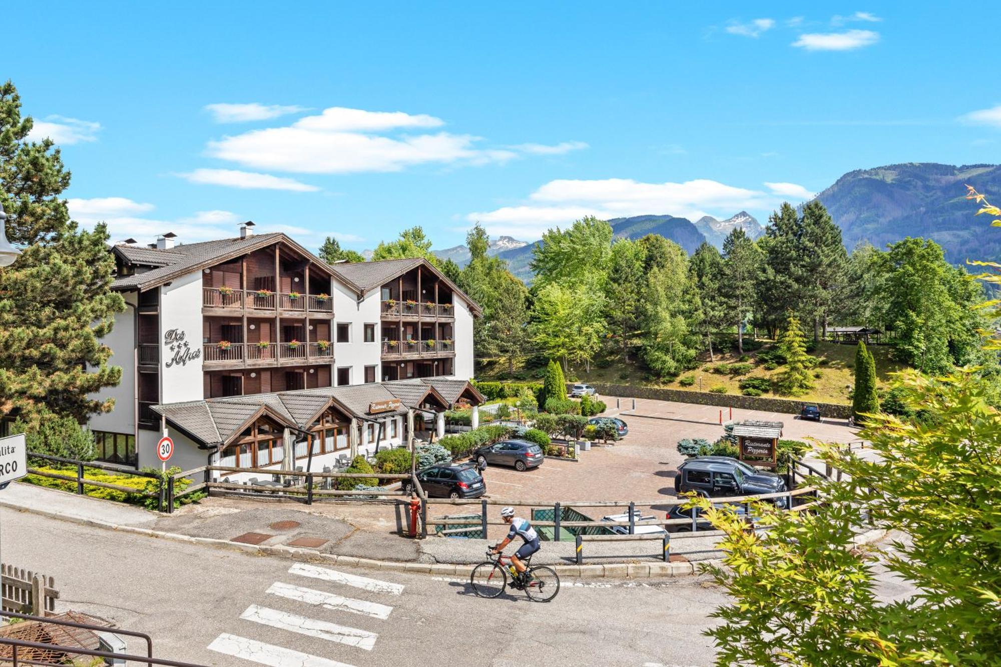 Aparthotel Des Alpes กาวาเลเซ ภายนอก รูปภาพ