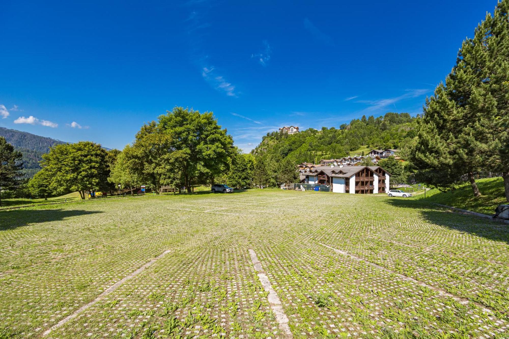 Aparthotel Des Alpes กาวาเลเซ ภายนอก รูปภาพ